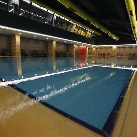 فندق Fier Life Center قيصرية المظهر الخارجي الصورة